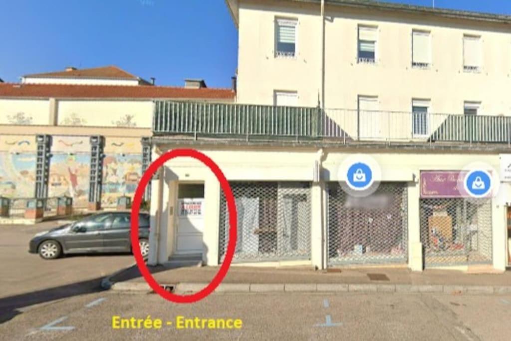 Vittel Loc'S - Le 1, T2 De 55M2 Et Grande Terrasse, Lumineux Proche Des Thermes Et Des Commerces Dış mekan fotoğraf
